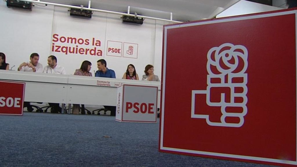 La batalla del PSOE se traslada a los territorios