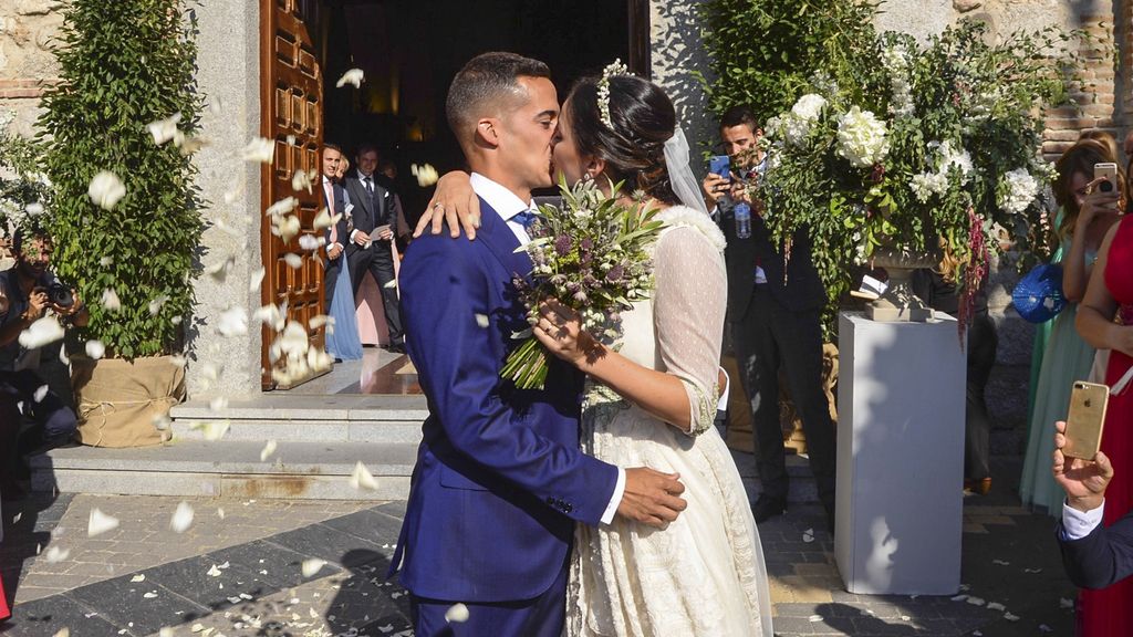 Macarena Jiménez y Lucas Vázquez se dan el ‘sí, quiero’ tras cuatro años de amor