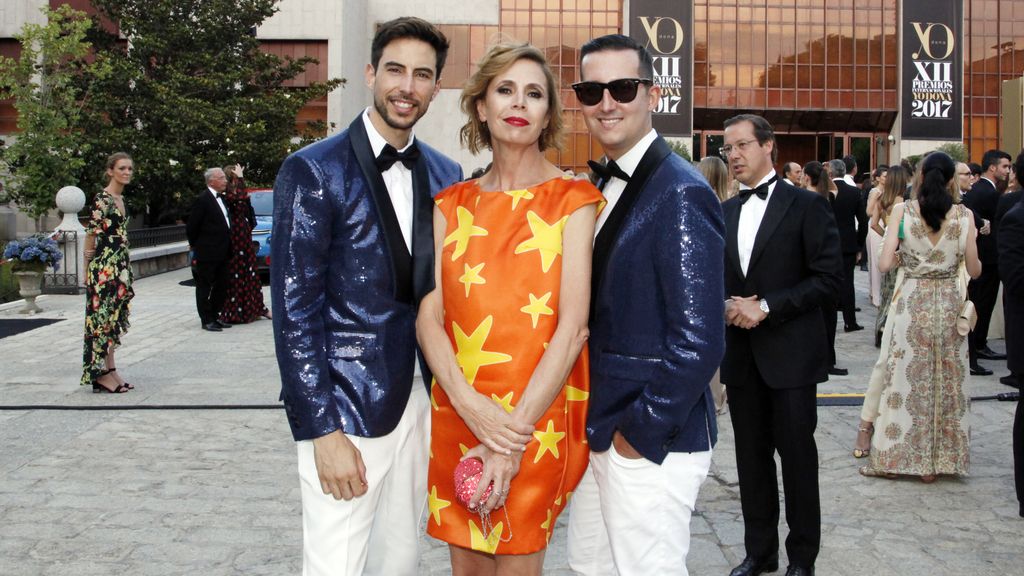 Famosas y lentejuelas en los premios Yo Dona
