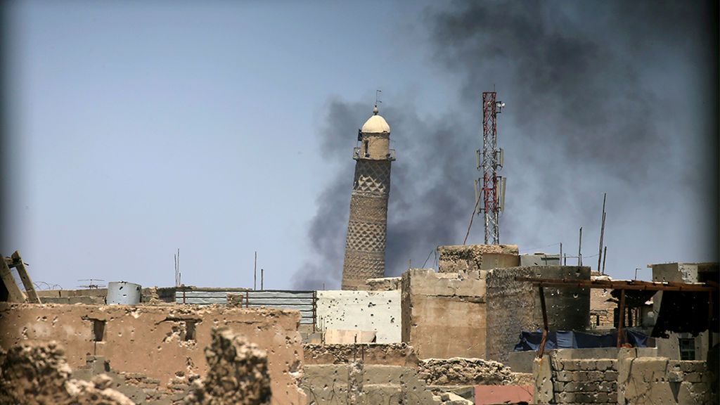 El Estado Islámico dinamita la mezquita desde donde proclamó su ‘califato’