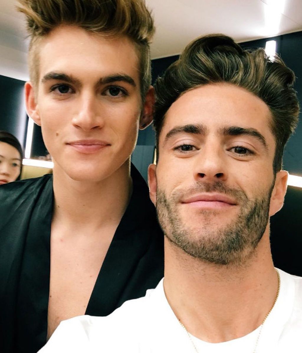 ¡Pelayo posa con el hijo de la mismísima Cindy Crawford!