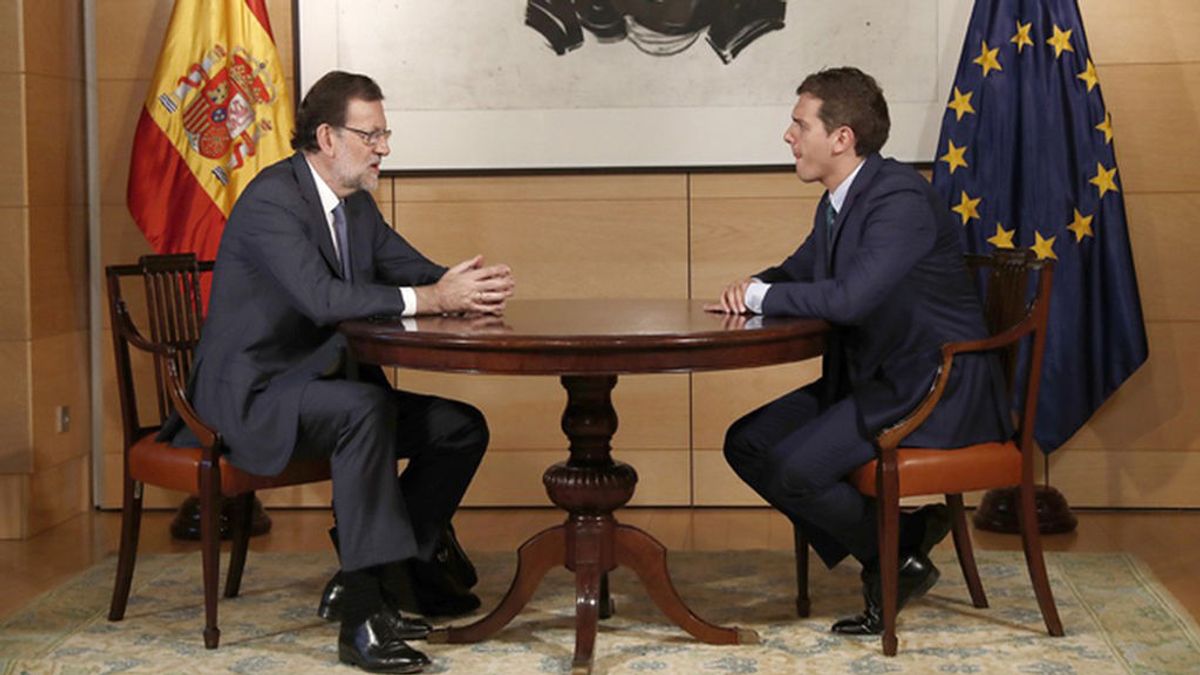 Rajoy almuerza con Rivera el mismo día en que Sánchez se ve con Iglesias