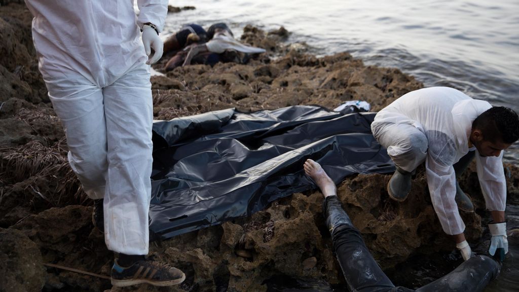 Las playas de Libia se llenan de cadáveres de inmigrantes