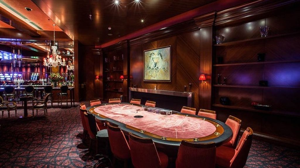 Para los noctámbulos... ¡bien de juegos en el casino!