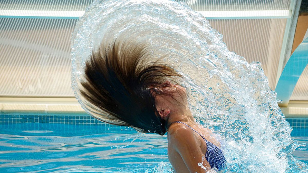 No al pelo rubio-verde ‘piscinero’: así puedes evitarlo