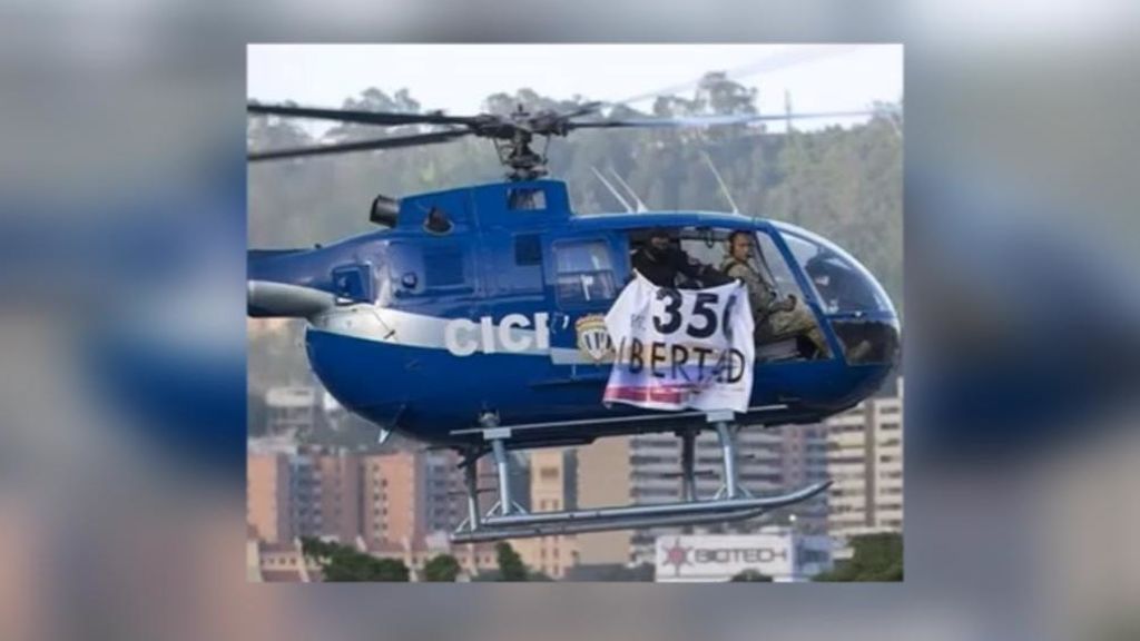 Policías rebeldes roban un helicóptero en Venezuela y disparan contra el Tribunal Supremo