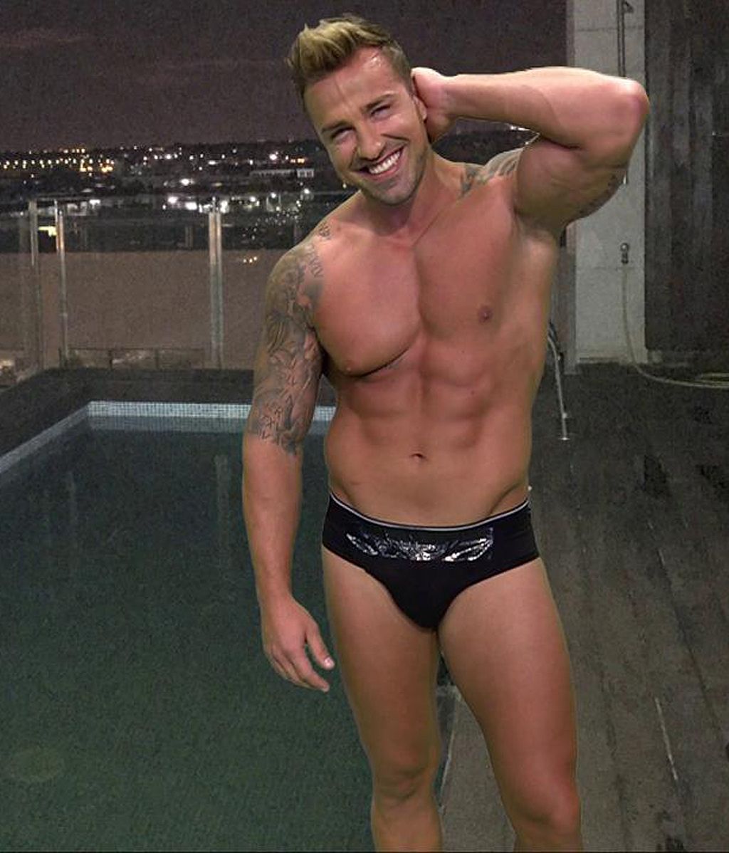 Rafa Mora, sin trampa, cartón ni photoshop