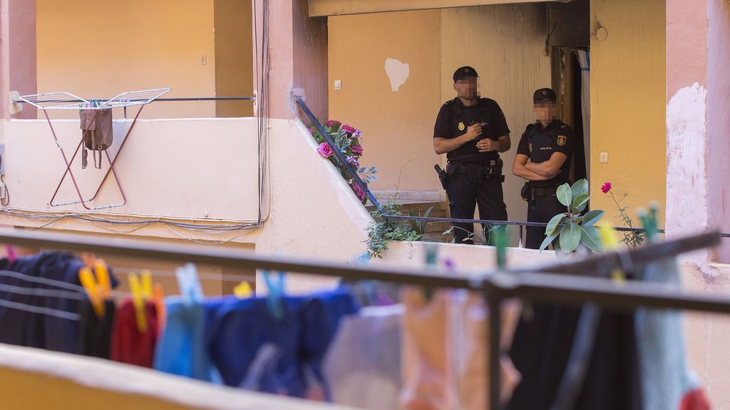 Un hombre mata a tiros a sus padres en Paterna