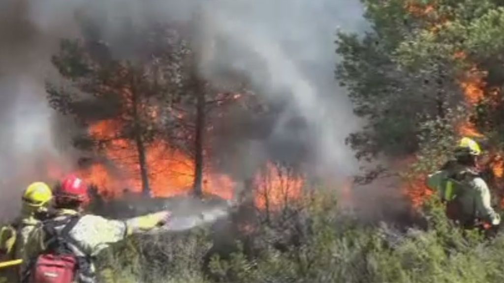 El incendio en la Sierra Calderona arrasa más de 1.000 hectáreas