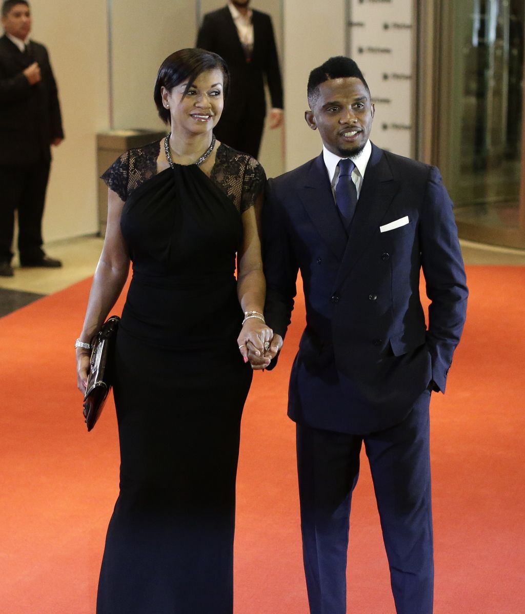 Muchos compañeros del delantero, entre los invitados