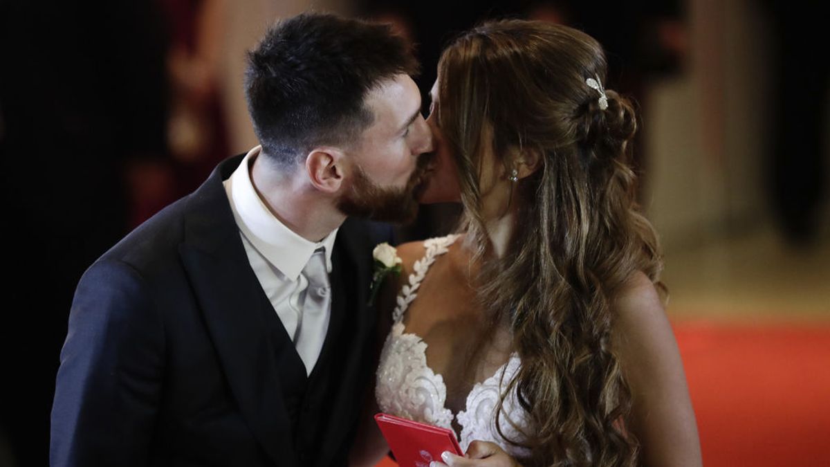 Leo Messi y Antonella Roccuzzo se dan el sí quiero rodeados de amigos en Argentina