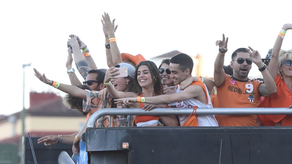 La influencer de moda, Dulceida, estuvo junto a Javier Ambrossi disfrutando del desfile