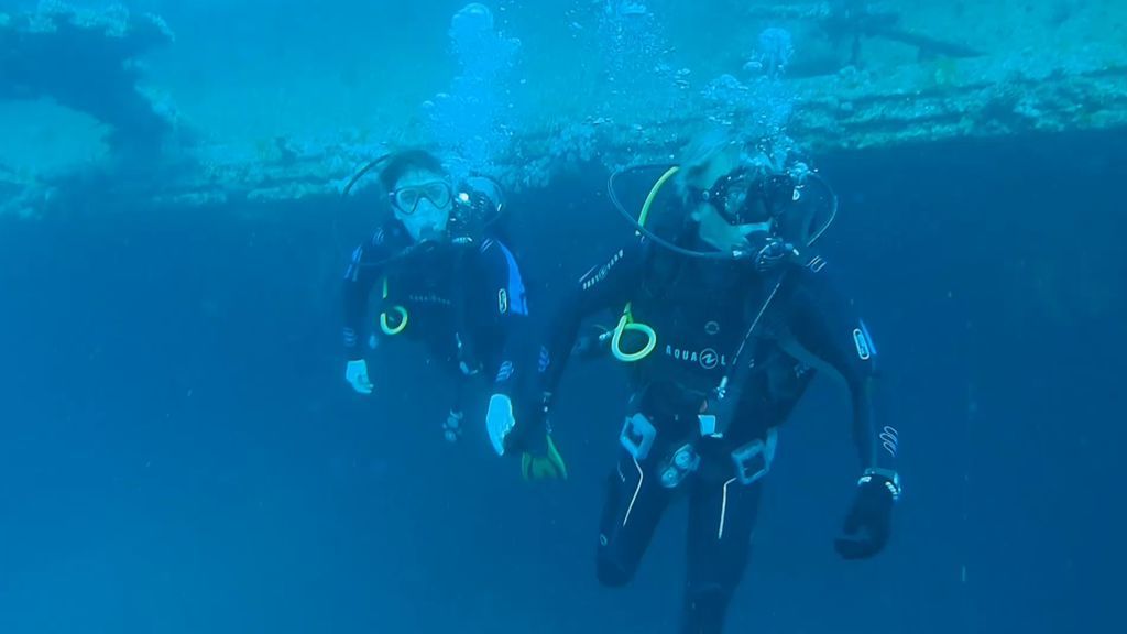 ¡Sin miedos! Jesús Calleja y Blanca Suárez se sumergen en el fondo del Mar Rojo