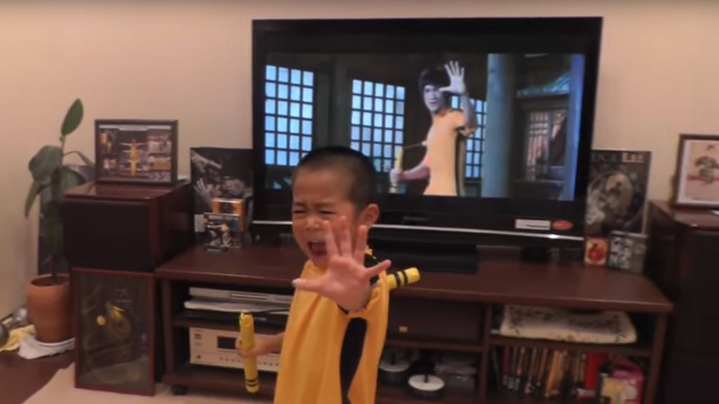 Este 'mini Bruce Lee' te dejará sin palabras