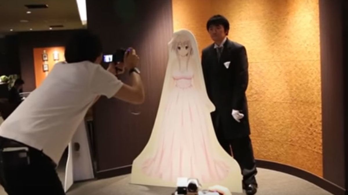 Los japoneses ya se casan con novias virtuales