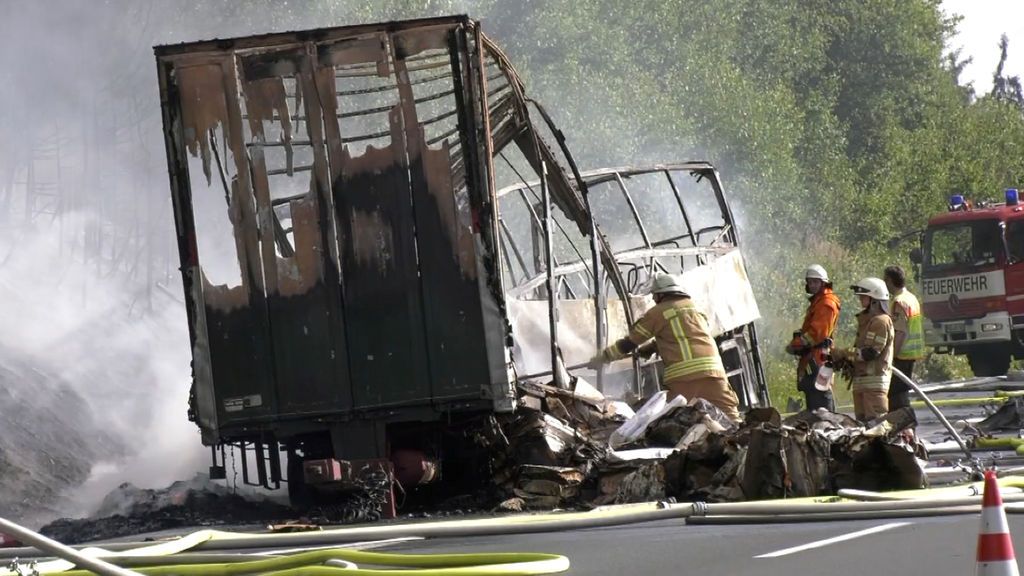 Los muertos del accidente de un autobús en Alemania podría ser los 18 desaparecidos