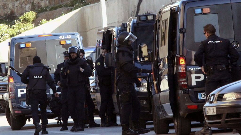 El yihadista detenido en Málaga iba a comprar armas y chalecos antibalas y es “experto” en explosivos