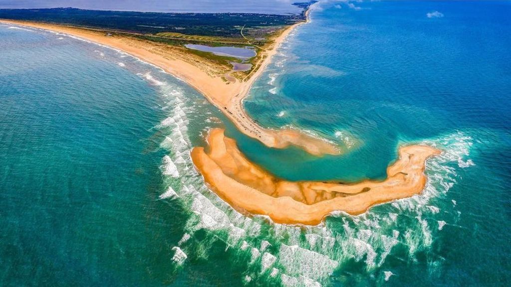 ¿Por qué no debes acercarte a la paradisíaca playa que ha aparecido en Estados Unidos?