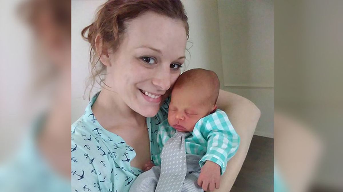 Publica la terrible muerte de su bebé y cuenta los peligros de dormirse mientras se da el pecho