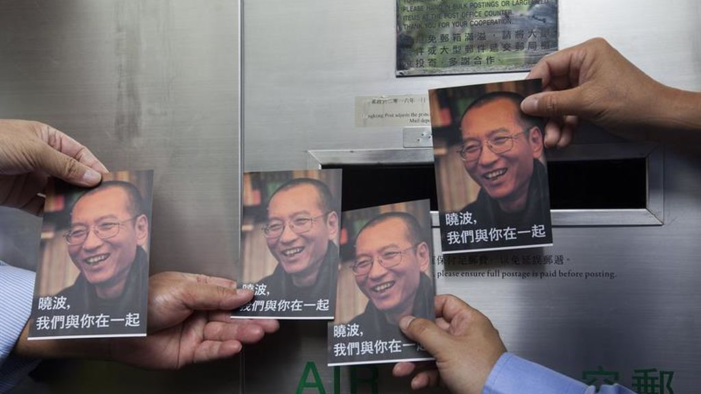 Activistas mandan postales al disidente chino Liu Xiaobo