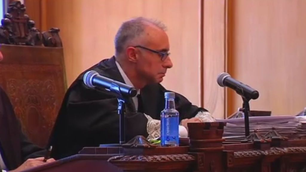 El fiscal del parricidio de Moraña no ha podido contener las lágrimas tras conocer el veredicto