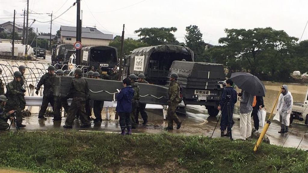 Al menos dos muertos y medio millón de evacuados por las lluvias torrenciales en Japón