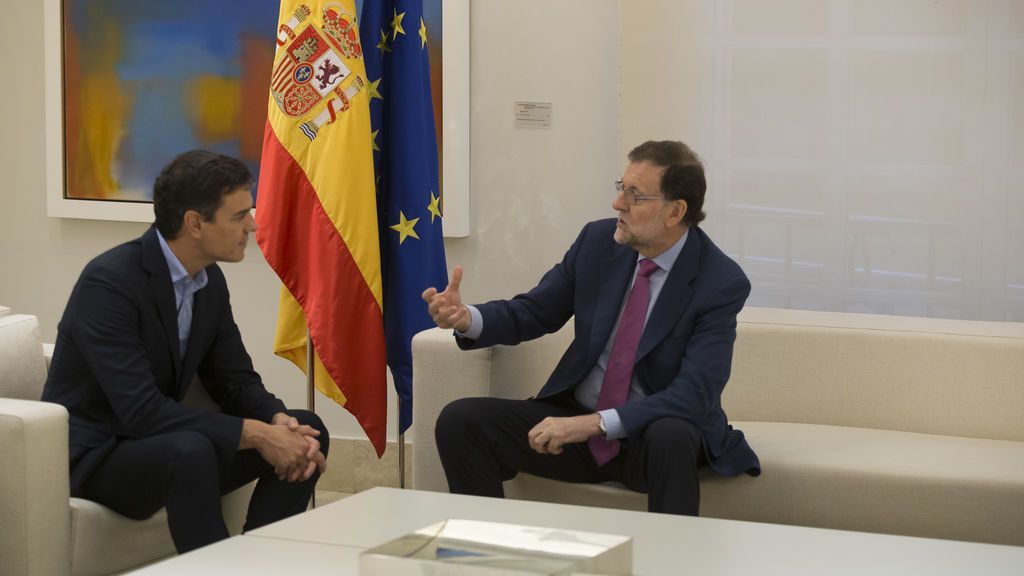 Dos horas y media de reunión entre Rajoy y Sánchez con Cataluña como protagonista