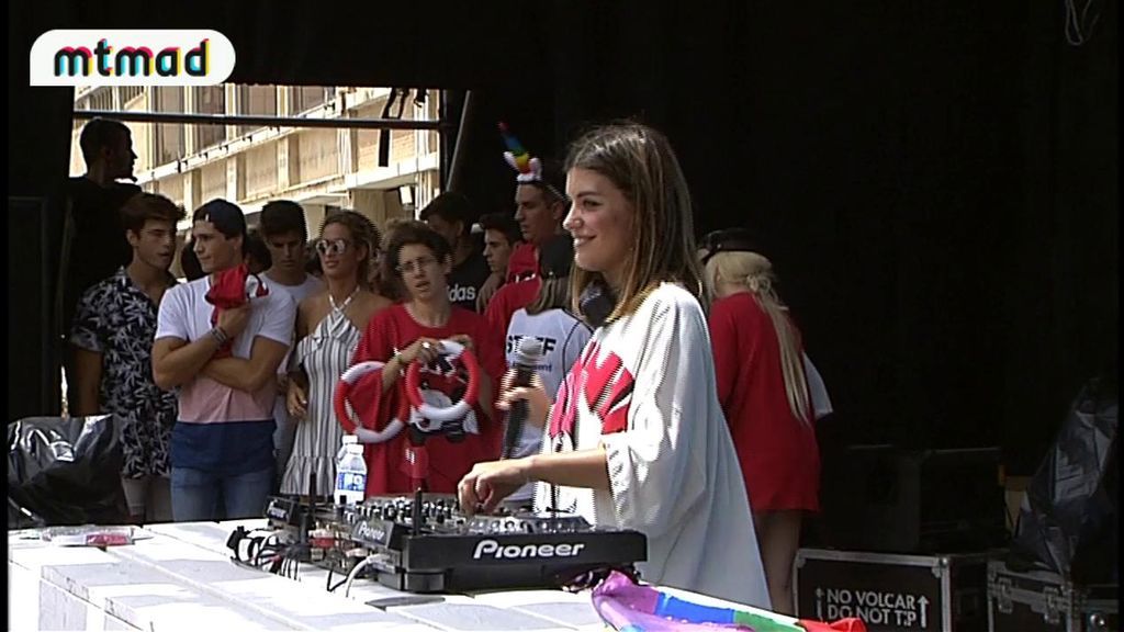 ¡Emoción pura! Dulceida  triunfa en su DJ set junto a Alba Paul, María Pombo, Alex Domenech...