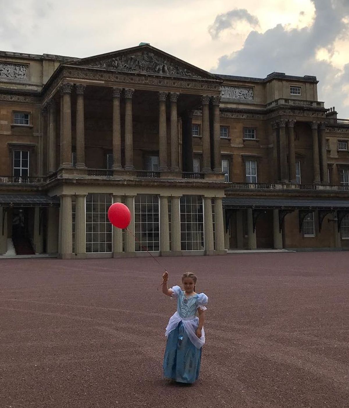 La hija de David Beckham, Harper, celebra su sexto cumpleaños en el palacio de Buckingham