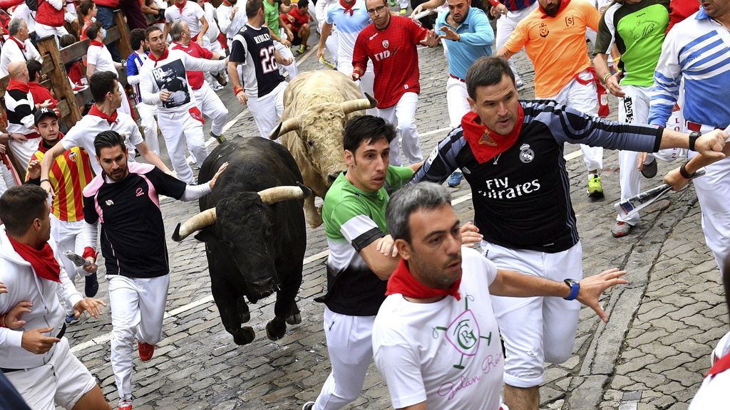 Los primeros astados entran en la plaza en 1,55 minutos