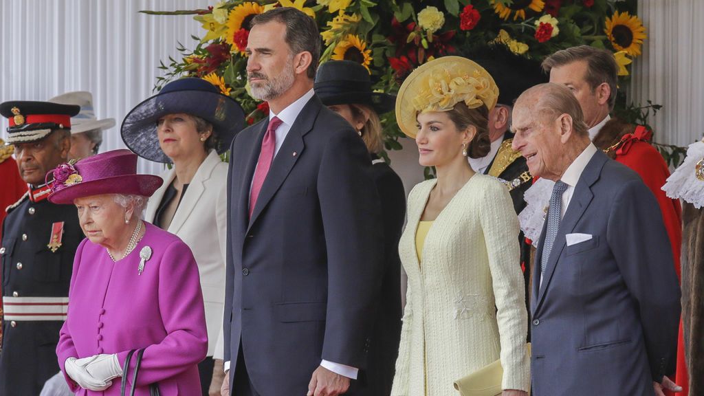 Don Felipe y doña Letizia recibidos en Londres con todos los honores