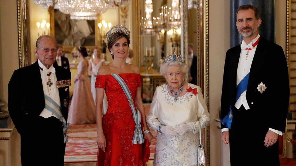 Banquete de gala con pompa imperial en Reino Unido en honor a los reyes de España