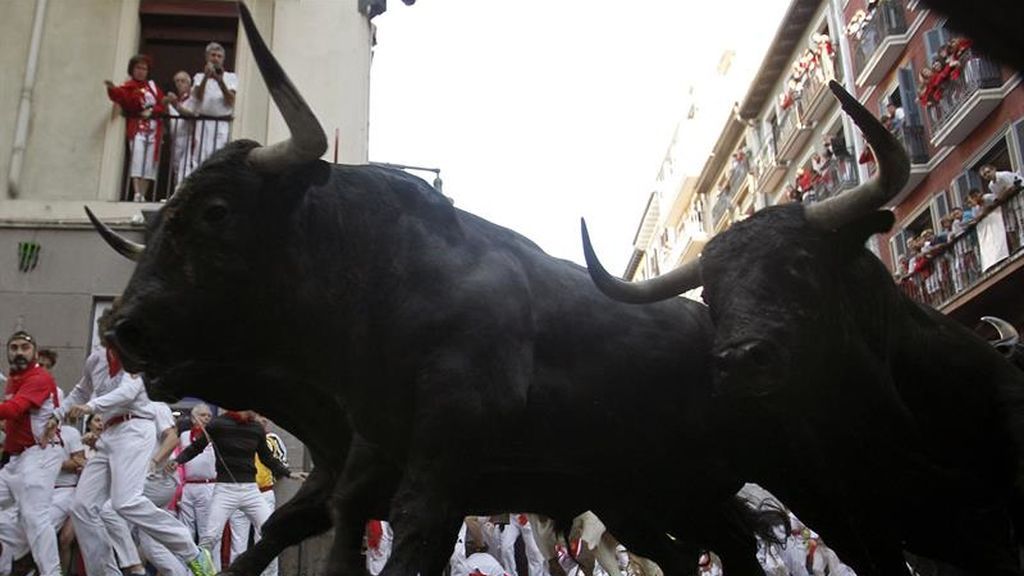 Los toros de Victoriano cumplen las expectativas en encierro rápido y limpio