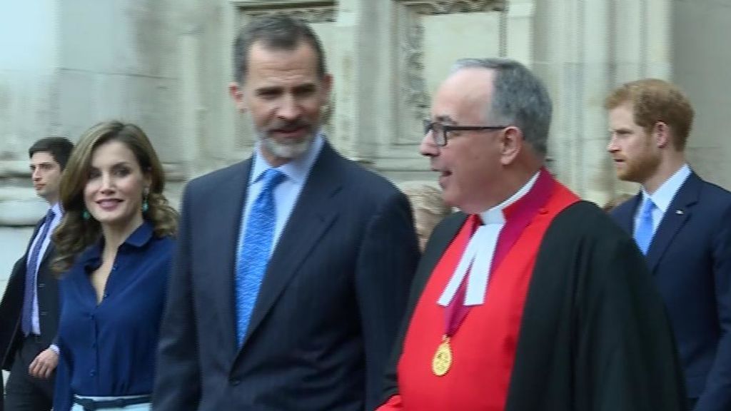 Los Reyes con empresarios y españoles en Londres