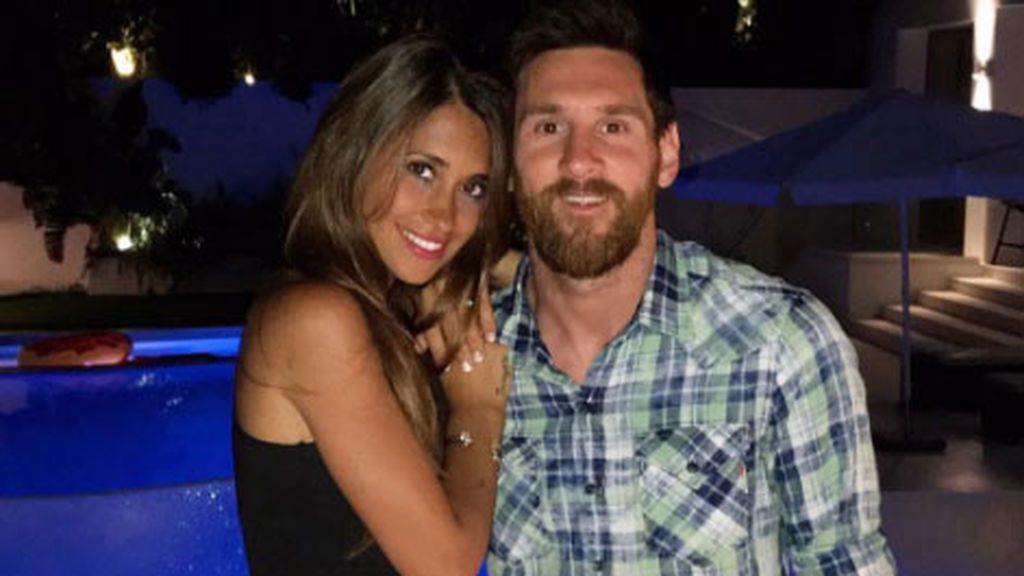 Antonella Rocuzzo, la mujer de Messi, también tiene su doble