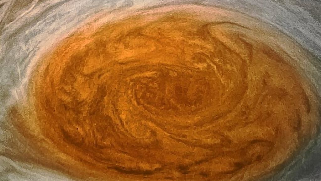 La nave espacial Juno de la NASA vuela sobre la Gran Mancha Roja de Júpiter