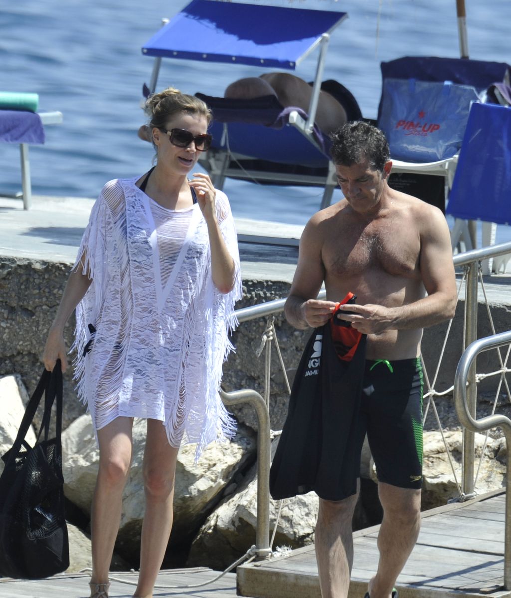 Antonio Banderas y Nicole Kimpel lo dan todo en sus vacaciones en Italia