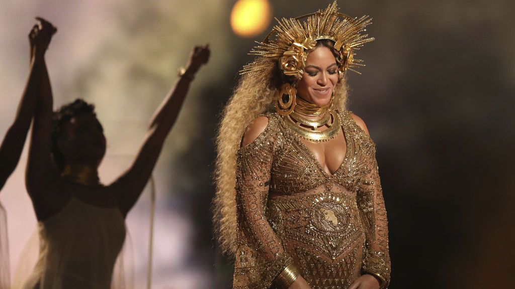 Beyoncé presenta a sus mellizos en Instagram