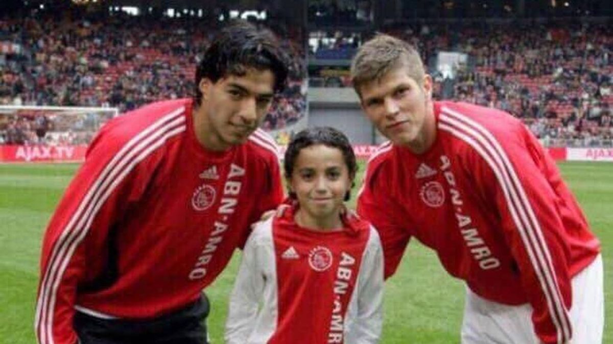 Luis Suárez se vuelca con Appie, el jugador del Ajax que sufre daños cerebrales irreversibles