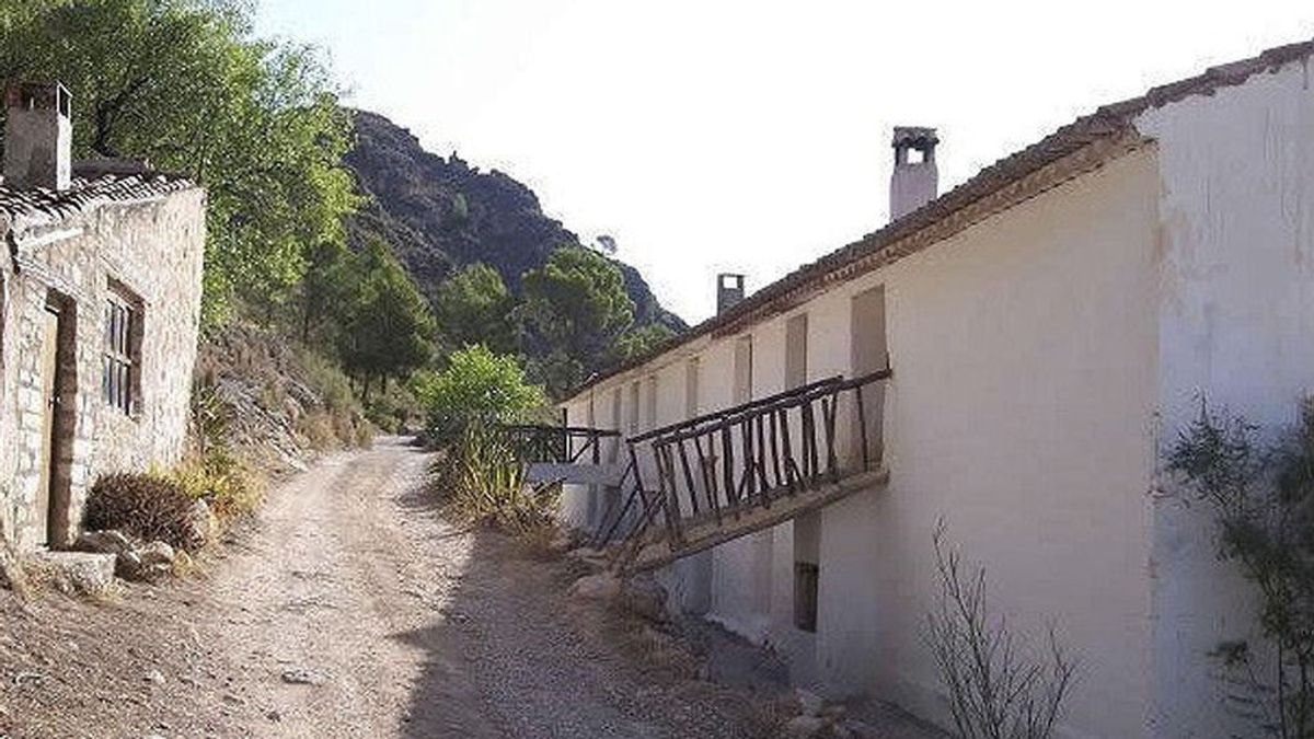 Dos muertos y un herido tras derrumbarse una sauna-iglú en una finca de Albacete