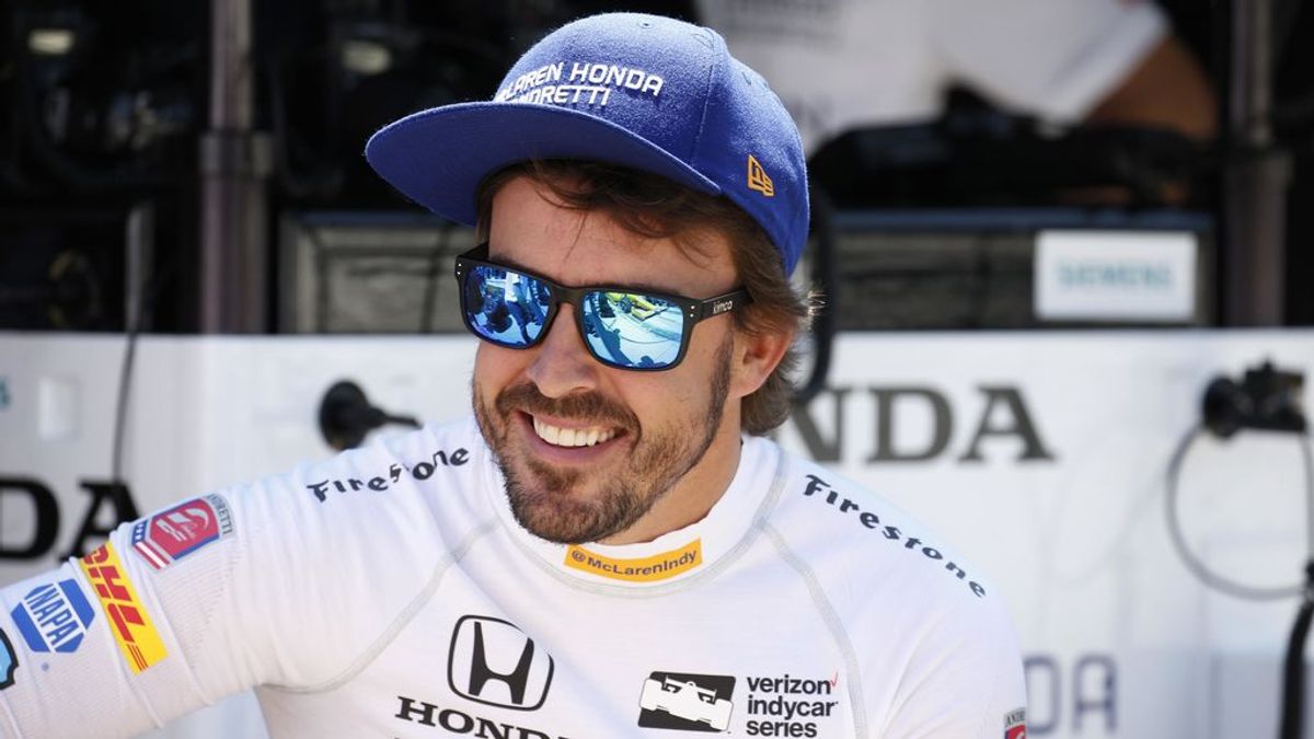 Fernando Alonso presume de madridismo en Twitter... pero se olvida la duodécima