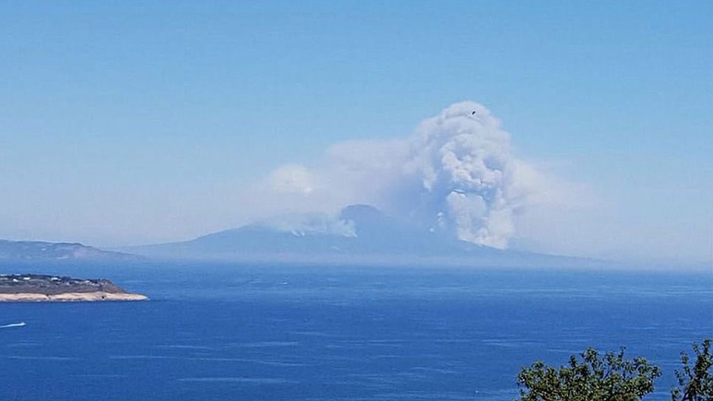 La fantasmagórica nube bajo un incendio de la que todo el mundo habla La fantasmagórica nube bajo un incendio de la que todo el mundo habla