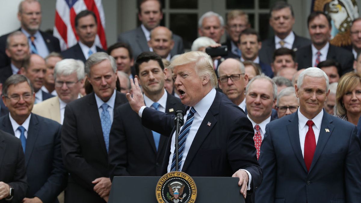 El 'Obamacare' resiste frente al 'Trumpcare' gracias a dos senadores republicanos