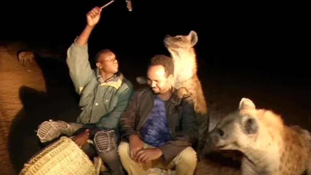 El 'hombre hiena', la nueva atracción de Etiopía