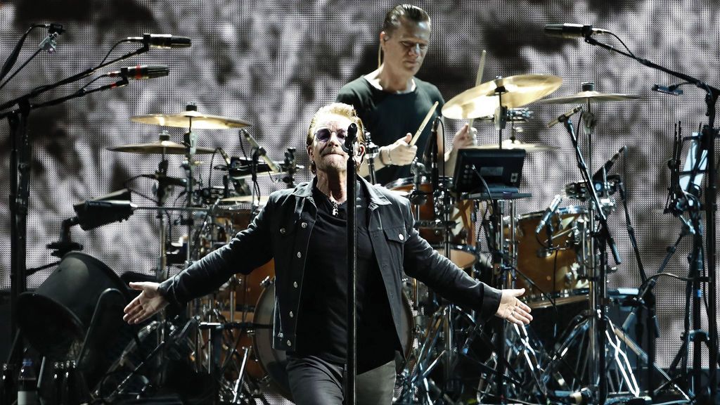Barcelona viaja en el tiempo de la mano de U2