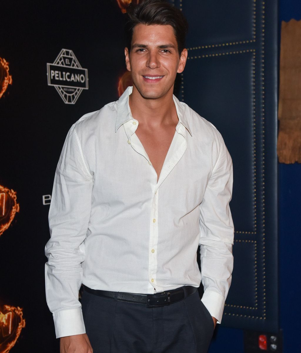 Diego Matamoros tampoco ha querido faltar y le hemos podido ver junto a su hermana en la fiesta de 'Supervivientes'