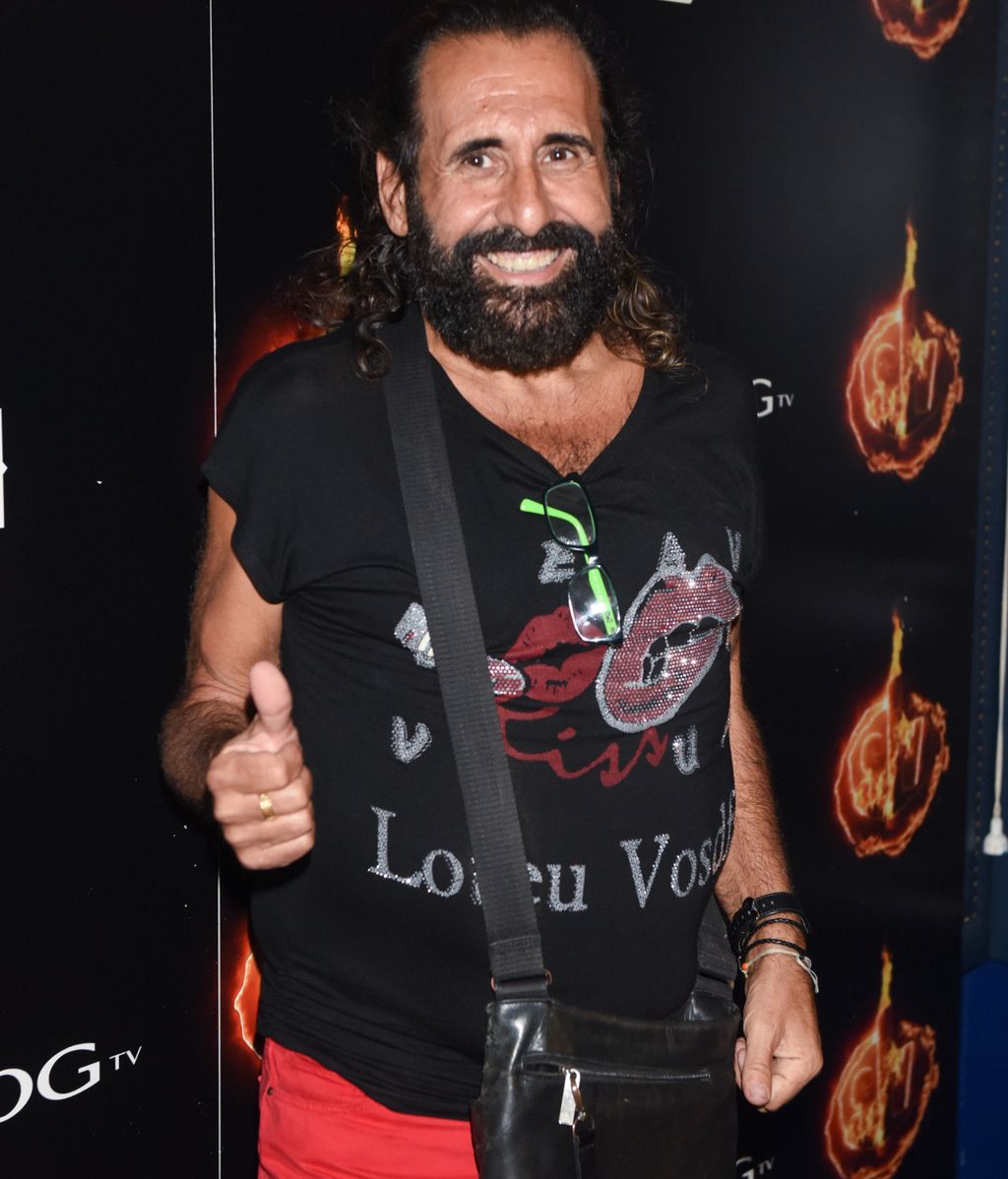 El peluquero Juan Miguel, que nos ha divertido programa tras programa, acudió así de feliz