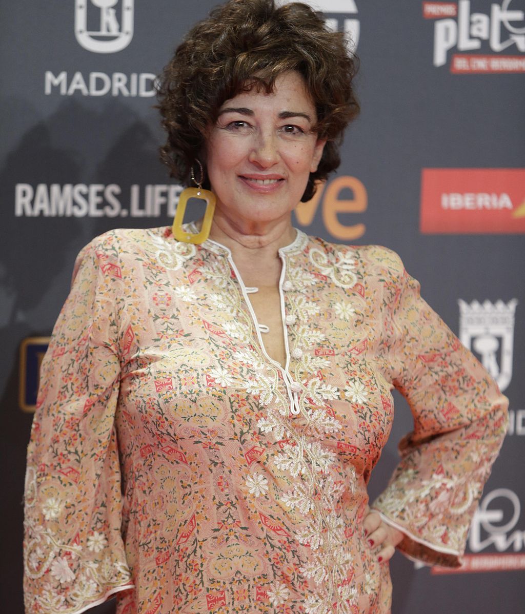 Otra actriz de 'La que se avecina' que estuvo presente, fue Isabel Ordaz, que sorprendió a todos con su particular estilismo que combinó con unas gafas de sol