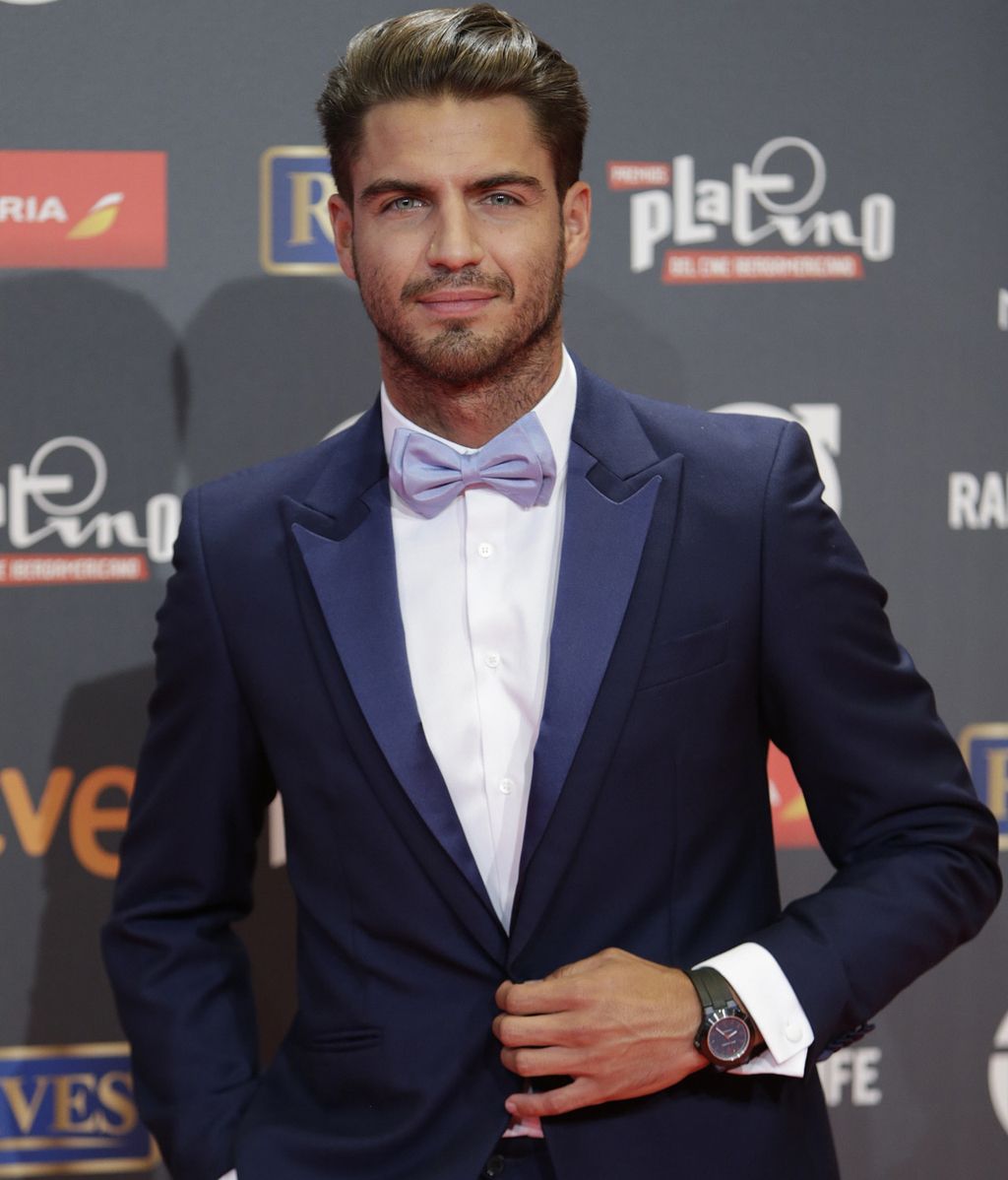 Otro actor que triunfó en la alfombra roja fue el guapísimo Maxi Iglesias, que dejó a todos los presentes impresionados