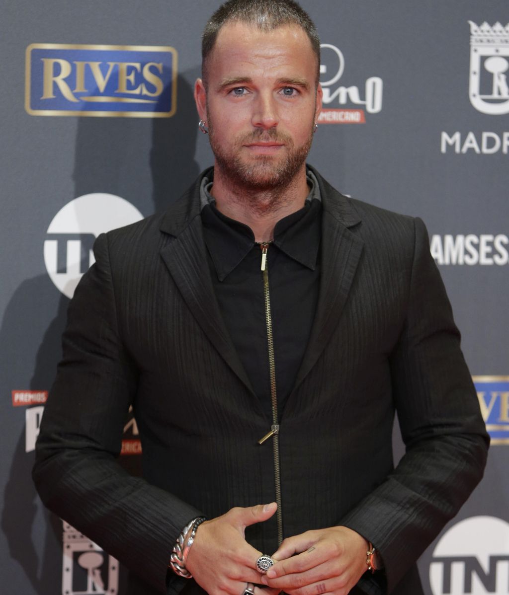 Todos ellos vistieron sus mejores galas, como también hizo el actor Carles Francino, que pasó por gran 'templo' del tenis en España